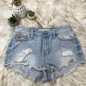hollister high waisted distressed shorts